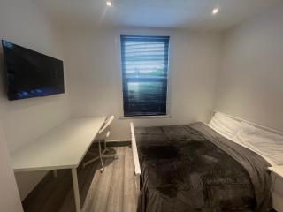 UrbanNess Stays - Rooms with Stylish Comfort in the Heart of Croydon - 4