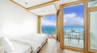 Gangneung Four Season Hotel and Pension - 1