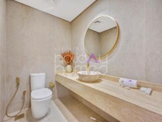 Stylish 2BR in Golf Vista Tower A Damac Hills - 1