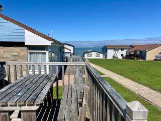 Beach Cottage 37 - Coastal Getaway, Minutes from the Beach - 1
