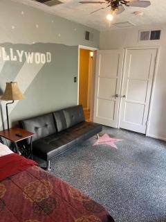 Phoenix Hollywood Private Room - 3