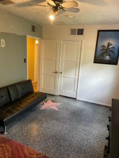 Phoenix Hollywood Private Room - 2