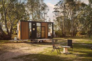 Hollow Mountain Getaway 2 by Tiny Away - - 0