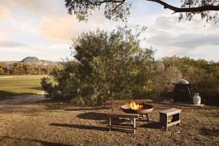 Hollow Mountain Getaway 2 by Tiny Away - - 8