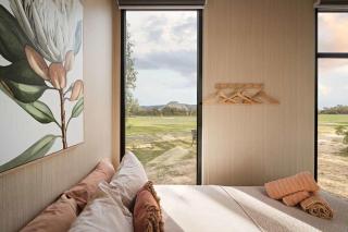 Hollow Mountain Getaway 2 by Tiny Away - - 6