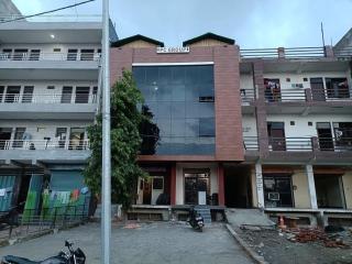 Hotel O Vrishti Residency And Hotels - Noida - 4