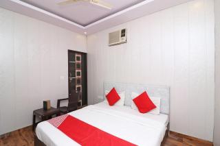 OYO 81074 Hotel Adb - 0