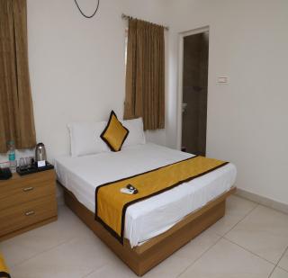 Sri Adhilakshmi Templeview Residency - 5