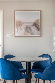 Modern Escape with Lake and Mountain Views - 4