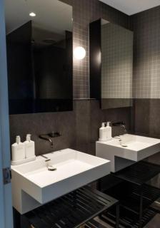 Claremont Style and Comfort South Yarra - 9