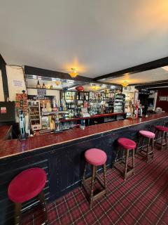 OYO The Watermans Arms Hersham - 8