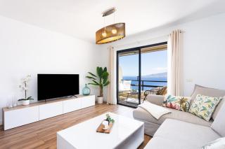 Home2Book Dreamy View Of The Bay Private Terrace - 2