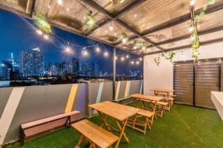 Redenza Suites Makati - 7