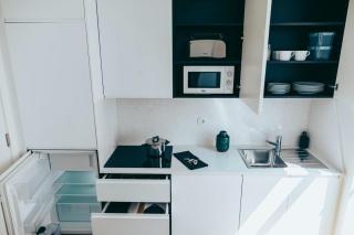Cozy 1BR Getaway Intendente | By Airnest - Lisbona - 3