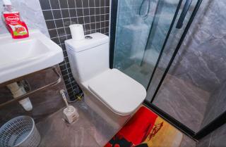 supreme living two bedroom apartment with swimming pool fully equipped gym ample parking space child play area and catchy scenic views - Nairobi - 6
