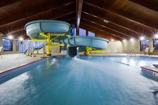 AmericInn by Wyndham Shakopee Near Canterbury Park - Shakopee - 2