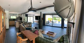 VILLA NIMES EXCEPTIONELLE 3 Chambres - 3