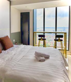 Pollux Habibie Lvl 28 Sea View Studio with Gym, Pool and Netflix - 0