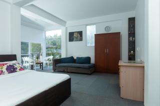 Sabreluxe - Kandy - 0