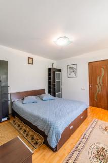 La Conacul Dintre Munți - 3