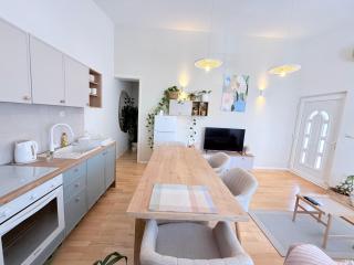 Luna Serene Garden Home - Jacuzzi & Gym - Zadar - 9