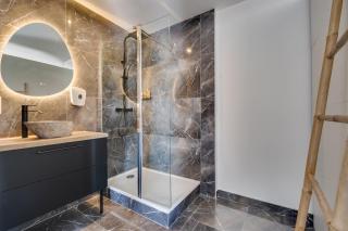 L'Horizon - Suite romantique avec jacuzzi, sauna, piscine & vidéo projecteur - 1