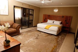 Lily's Guesthouse - 1