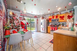Adorable Riverside Home - Austin - 8