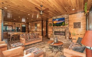 Serenity in the Mist - Sevierville - 4