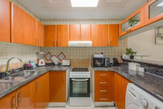 Spacious 1BR in Great Location, Manchester Tower, Dubai Marina - 5