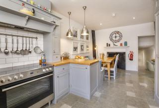 Bailey Court - 2