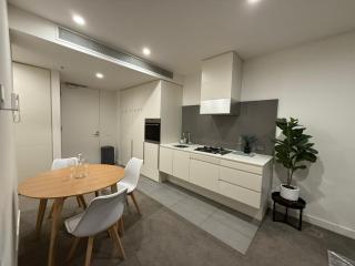 2 Bdm Modern Luxury Apartment on Level 39 - Melbourne - 9