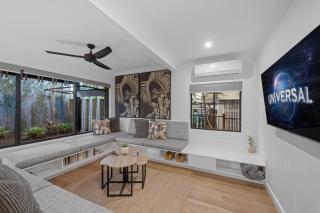 Bright 2-Bed New Farm Apartment with Private Patio - Brisbane - 0