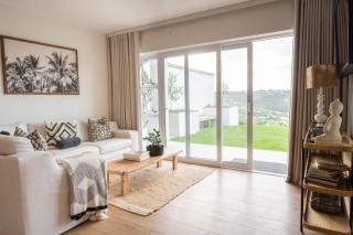 Sol'scape Villa - Secure Retreat, Panoramic Views, Modern Estate Home - 2