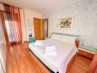 Yuna Rent - Appartamento Alba - 8