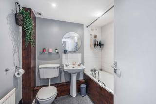 New Cross family home near Greenwich - 8