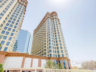 Rare Holiday Homes - Near City Center Ma'eisem - Pool view - Crescent Tower A - R706 - IMPZ - Dubai - 3