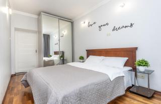 LUX 1 Bedroom Apartment near Gulliver Mall - Kiev - 2