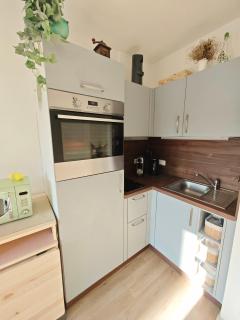 Stylish Studio Apartment, Prague Smichov, AC, gym, parking - Prague - 4