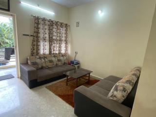 KOKARI,S 102 2 BHK HOME STAY by AL MANAL - 5