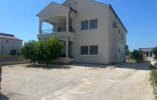 Apartman Family Covic 2 by Villas Guide - 6