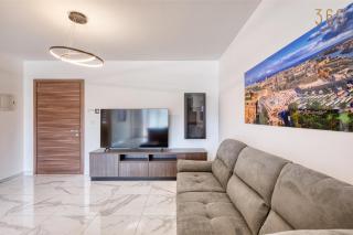 Seaside Comfort in Marsascala, 2BR with Balcony by 360 Estates - Tas-Sienja - 6