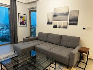 2min Walk to Dubai Mall - 2BR - Infinity Pool & Gym - Burj Khalifa - 3