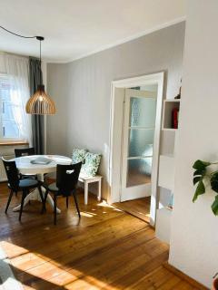 Charmante 2-Zi-Altbau-Wohnung - 5 Min zum Dom - 3