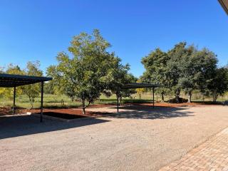 Pecan Stay Bed and Breakfast - 9