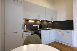 Ausblick Apartments I modern, zentral, zum Wohlfühlen I 5 Min zu Fuß zu Therme, Kurpark & Natur I WLAN, Parkplatz inklusive I kontaktloser Check-in - 8
