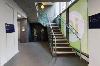 Student Only Silver Studio Deluxe Sterling Court - London - 8