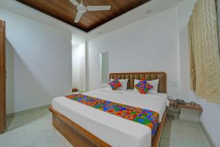 FabHotel Prathma - 1