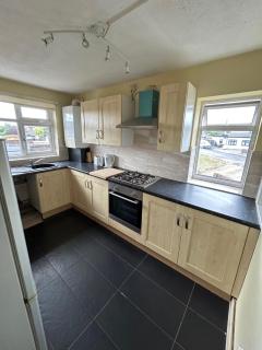3 Bedroom Thundersley Apartment - Rayleigh - 0