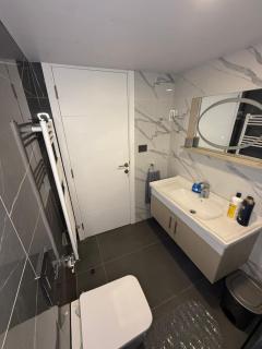 Luxurious 3-Level Chalet with Pool - 4